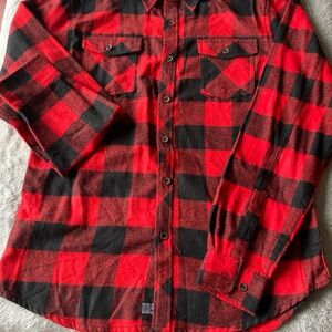 Jordan Craig Red and Black Plaid Men's Shirt size Large